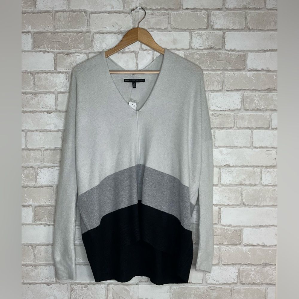 NWT White House Black Market Knit Color-block Tunic Size M